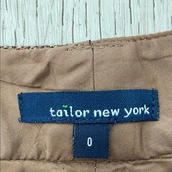 Tailor New York Brown Women's Shorts - Picture 2 of 6